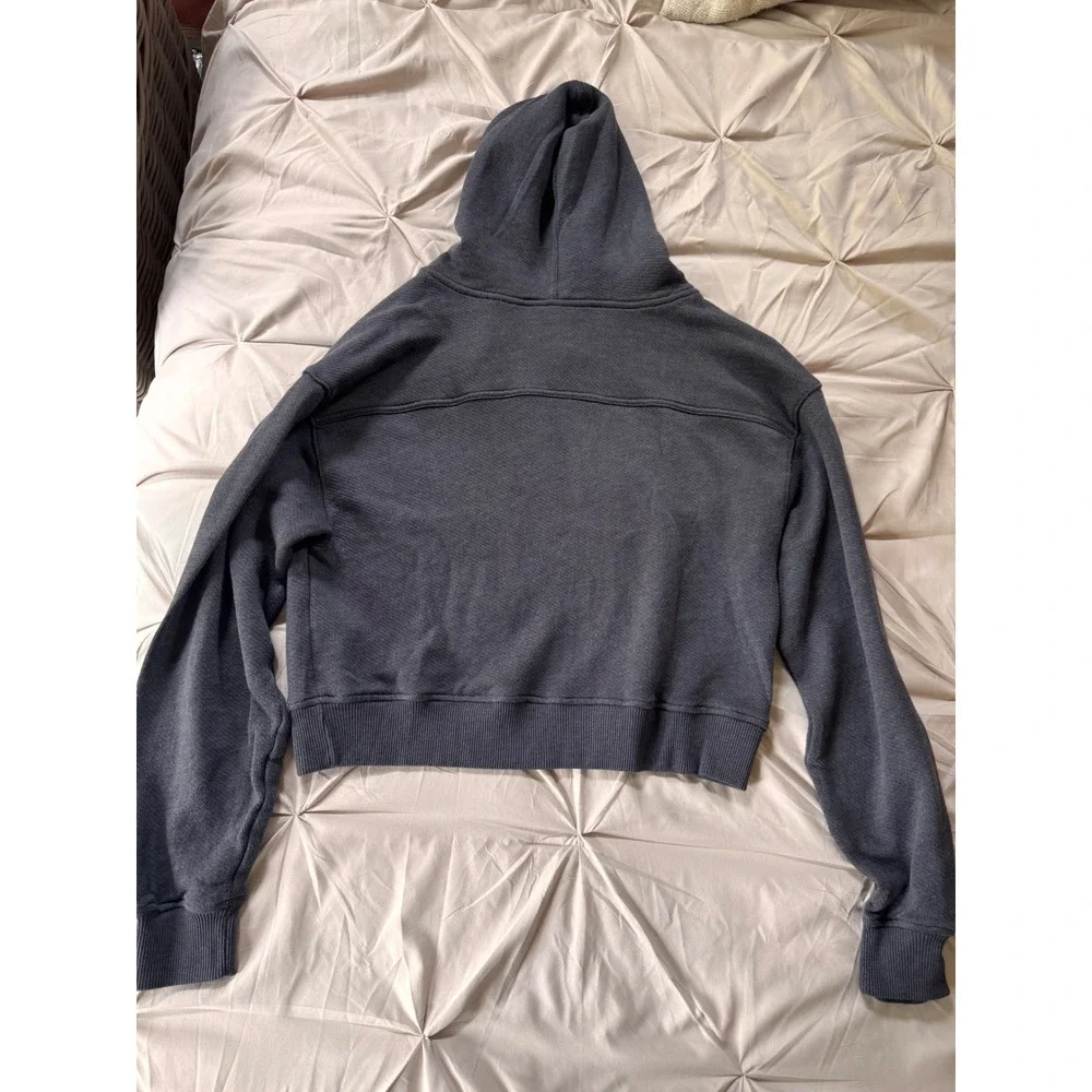 NWT American Eagle Seriously Lived-In Hoodie Womens Cropped  Lightweight cozy